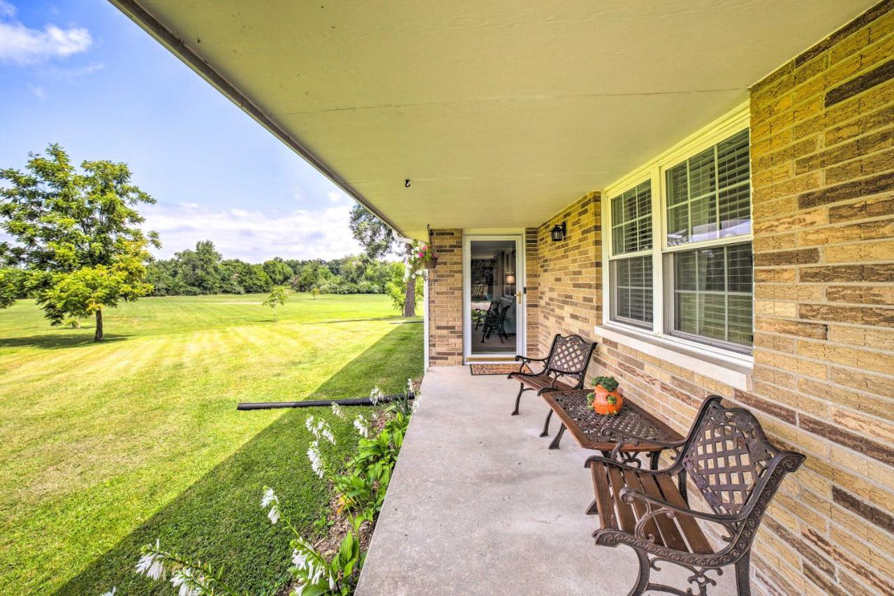 Bloomington Family Home - Private Deck And Yard Exterior foto