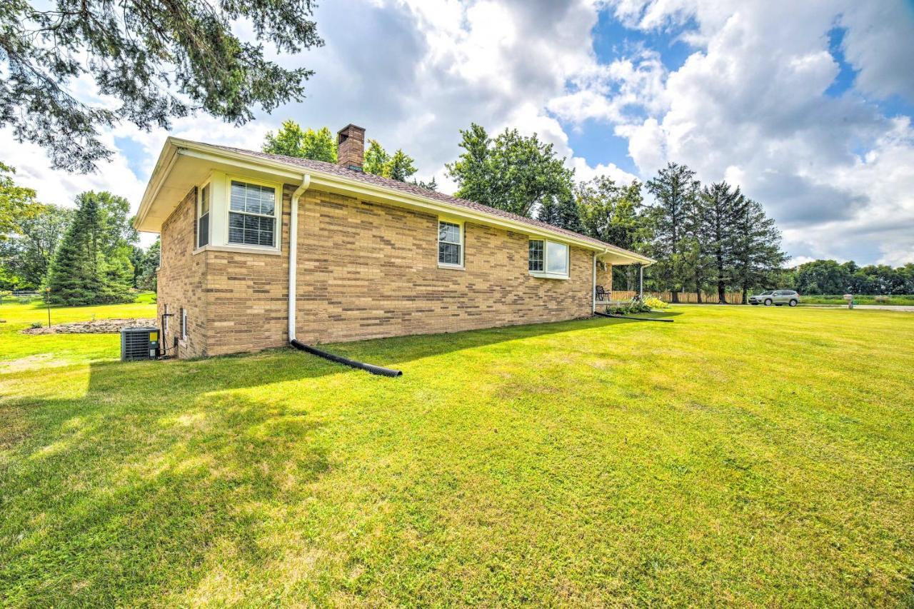 Bloomington Family Home - Private Deck And Yard Exterior foto